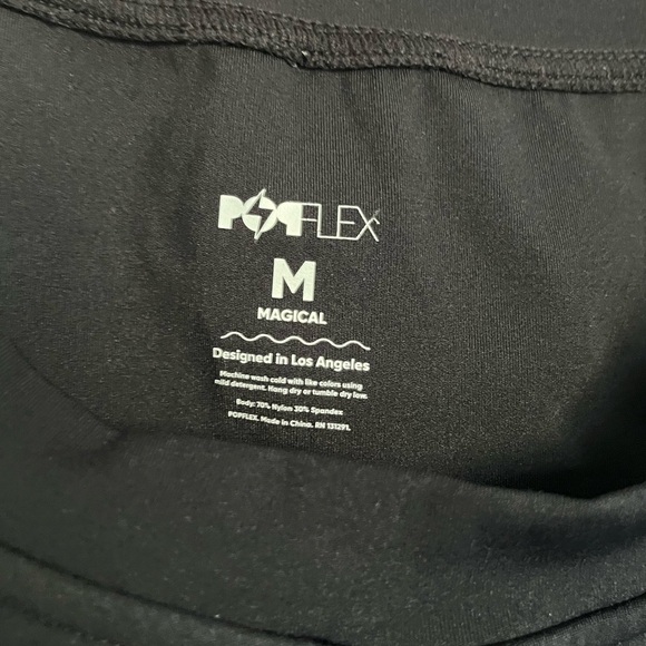 Bundle of 2 - Popflex Open Back Crop Top - Picture 11 of 16